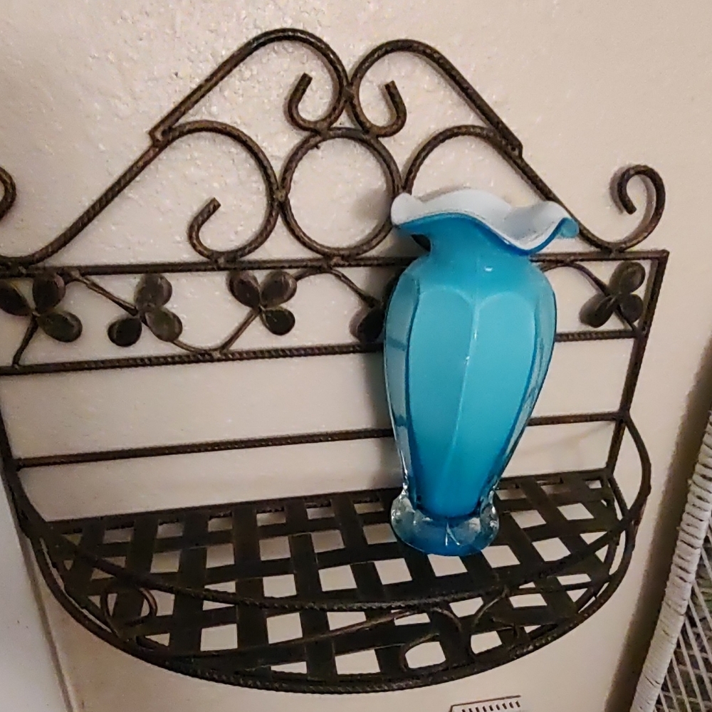 Metal decorative wall shelf. - Picture 12 of 13